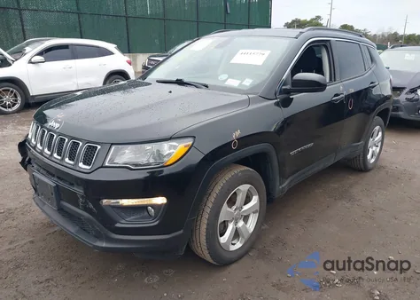 2019 Jeep Compass Latitude 4X4 from USA, damaged, VIN 3C4NJDBB1KT847690